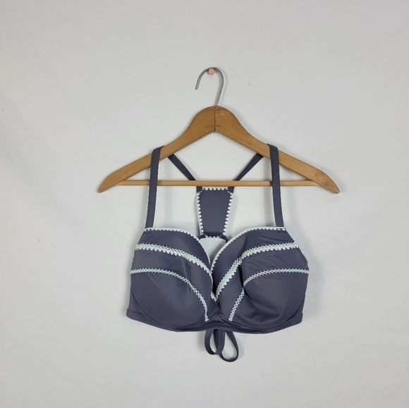 Women's 38D shade and shore bikini top - Picture 1 of 5
